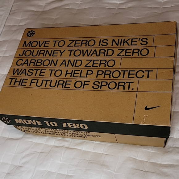 ***SOLD*** Nike Air Max 97' in all white size 11.5 womens or 10 men - Picture 6 of 8